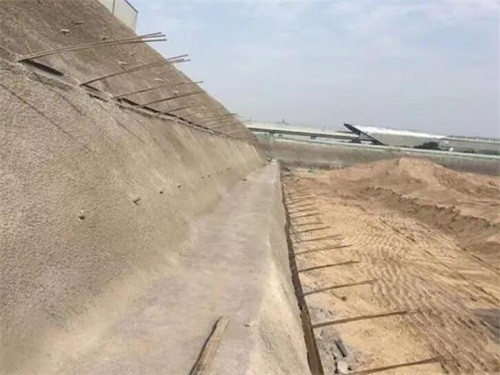 樊城河道边坡加固